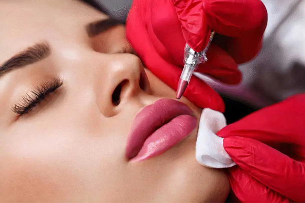  شیدینگ لب برای چه افرادی مناسب است ؟ 